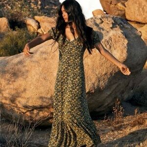 Urban Outfitters Black and Yellow Floral Maxi Dress - XS